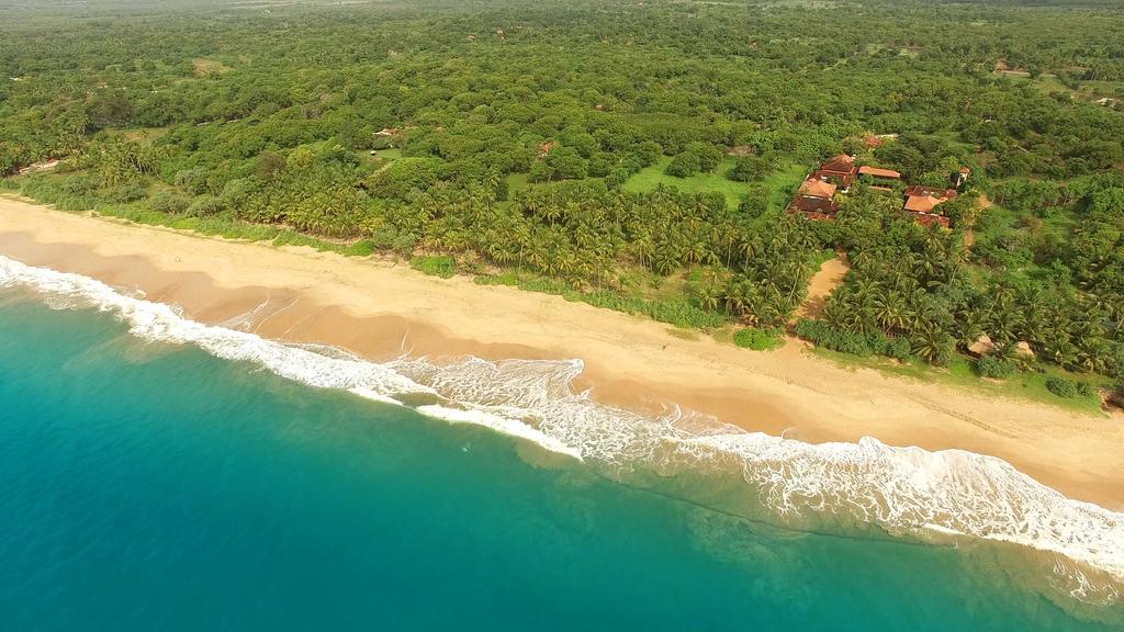 Ranna 212 Beach Resort Kahandamodara Luaran gambar