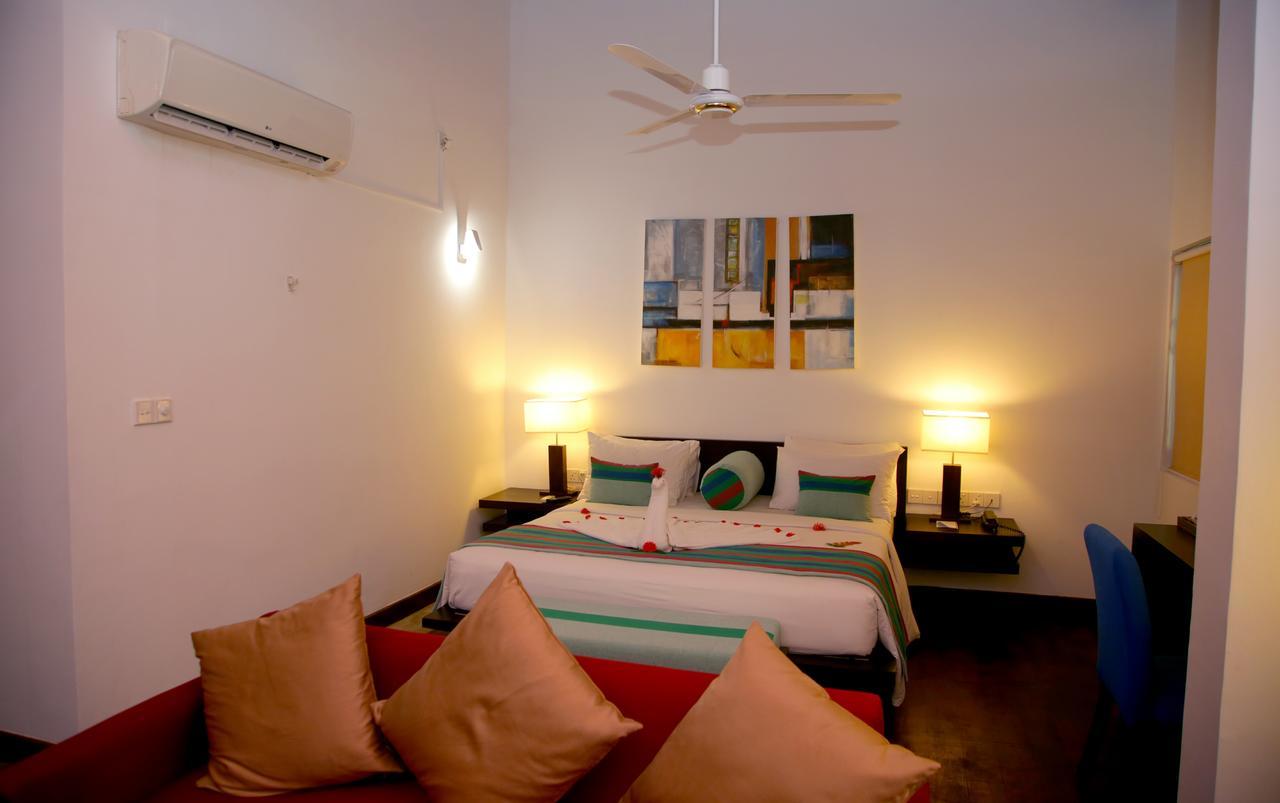 Ranna 212 Beach Resort Kahandamodara Bilik gambar