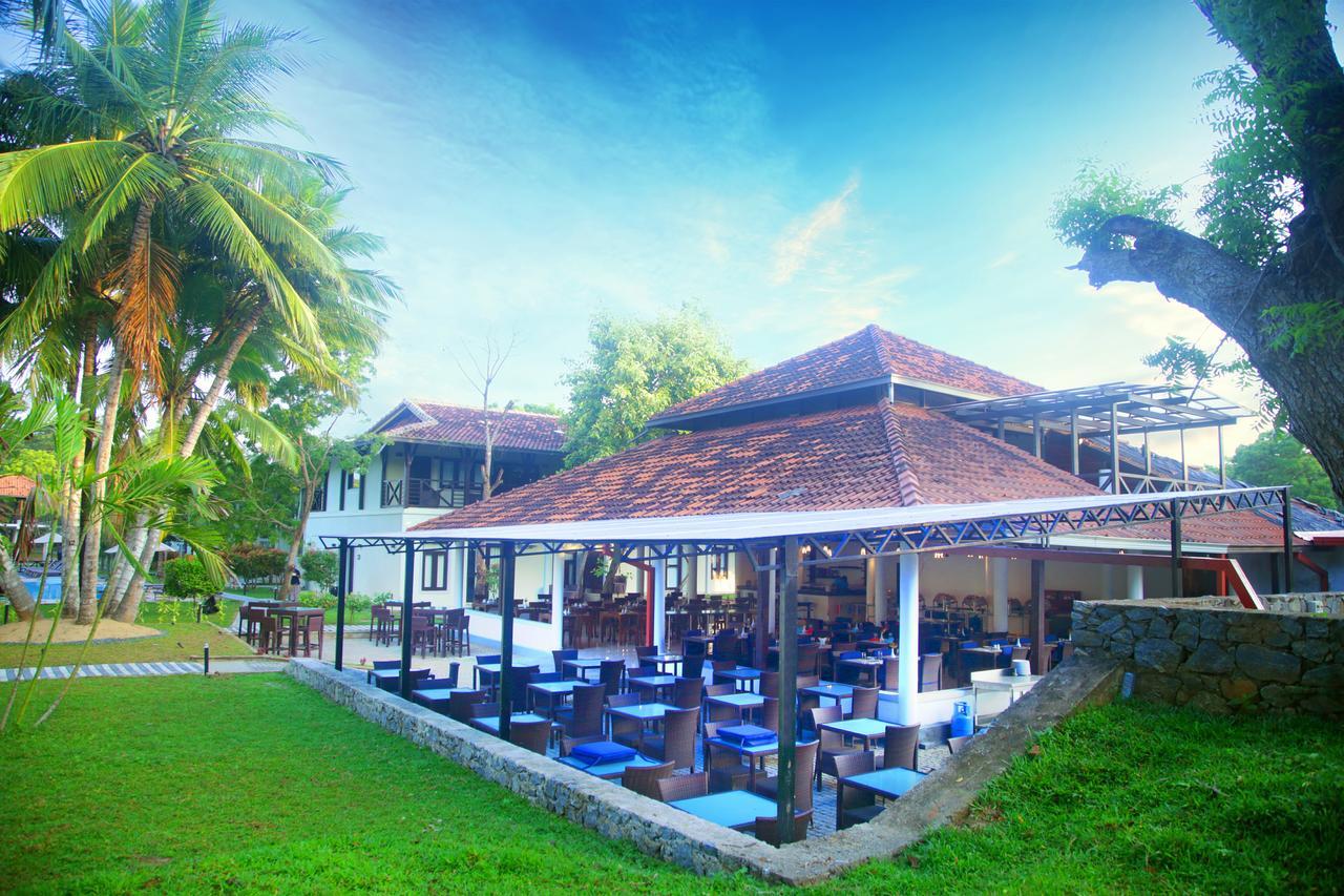 Ranna 212 Beach Resort Kahandamodara Luaran gambar